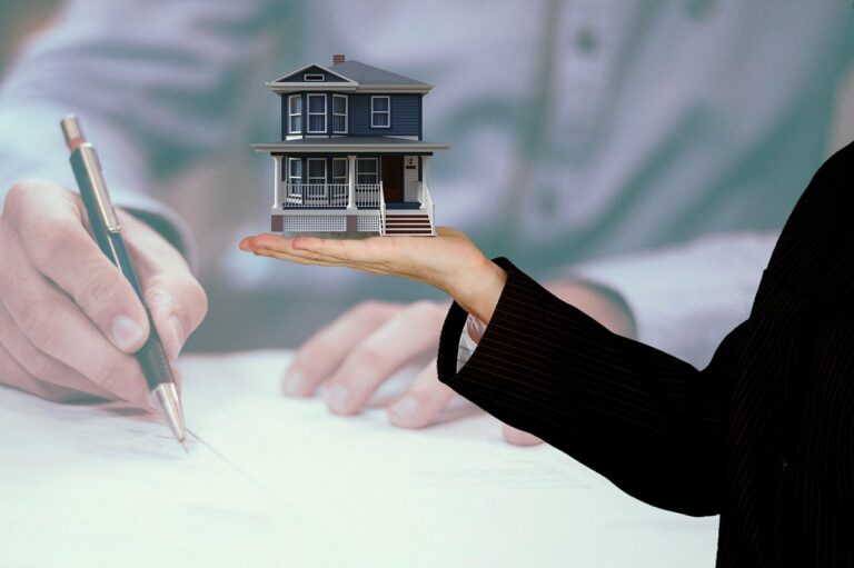 house-g121d435d4_1280