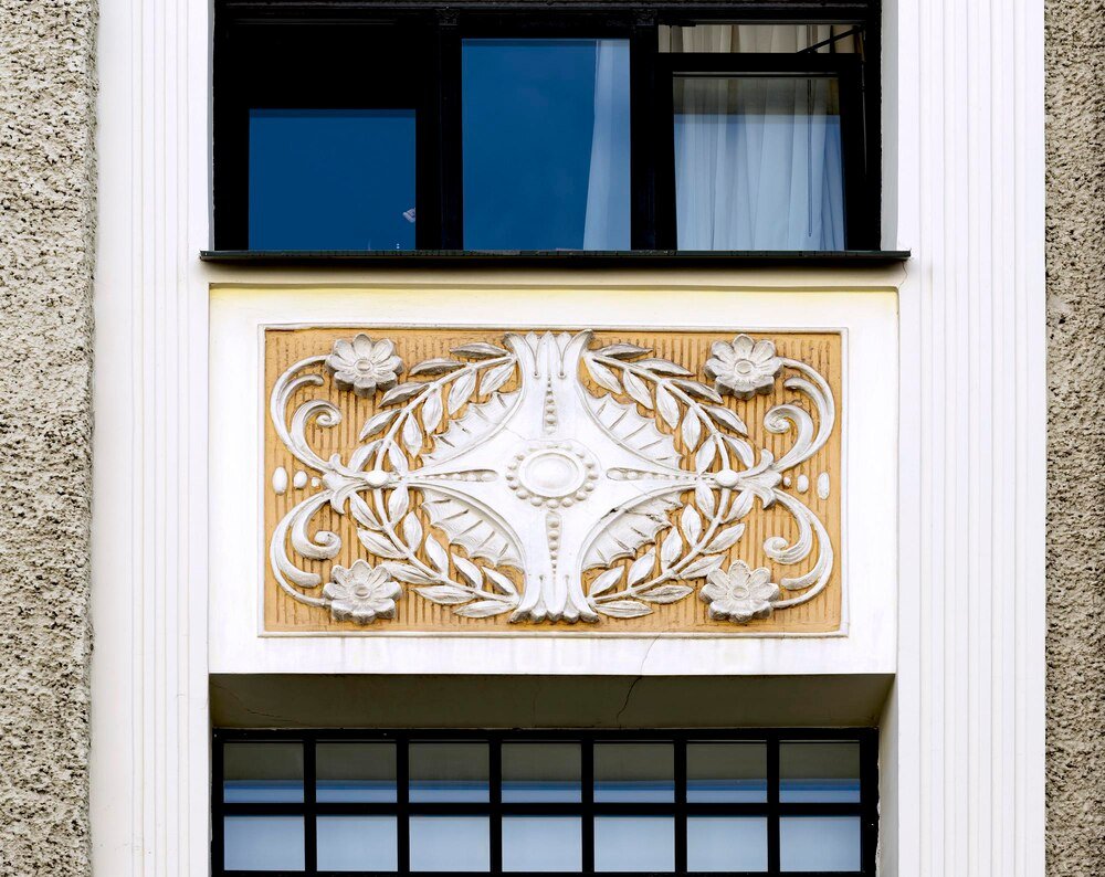 jak-dopasowac-elewacje-do-antracytowych-okien-poradnik-dla-stylowej-fasady